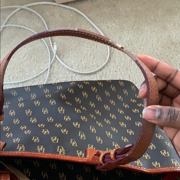 Dooney & Bourke Bag! - Picture 7 of 8